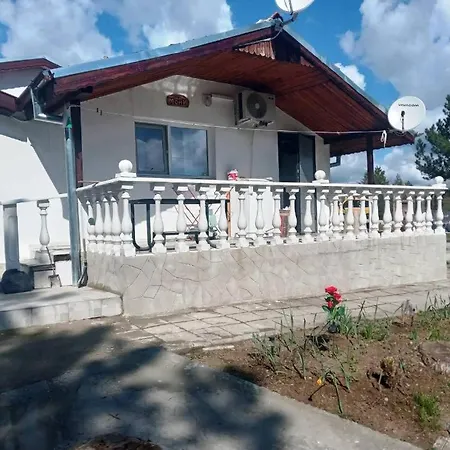 Holiday home мони-зона релакс *