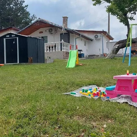 Holiday home мони-зона релакс *